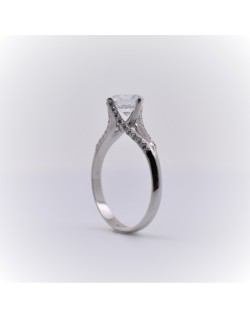 ANELLO SOLITARIO IN ORO BIANCO CON DIAMANTI NATURALI 1.36 CARATI