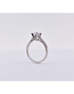 ANELLO SOLITARIO IN ORO BIANCO CON DIAMANTI NATURALI 1.14 CARATI