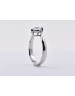 ANELLO SOLITARIO IN ORO BIANCO 18 K CON DIAMANTE NATURALE CERTIFICATO DGC