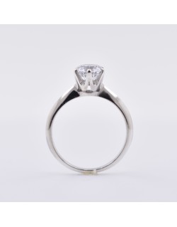 ANELLO SOLITARIO IN ORO BIANCO 18 K CON DIAMANTE NATURALE CERTIFICATO DGC