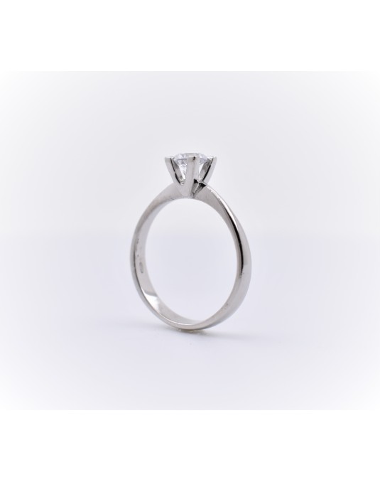 ANELLO SOLITARIO IN ORO BIANCO 18 K CON DIAMANTE NATURALE CERTIFICATO DGC