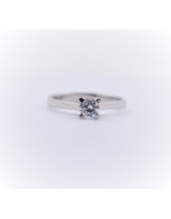 ANELLO SOLITARIO IN ORO BIANCO 18 K CON DIAMANTE NATURALE CERTIFICATO DGC