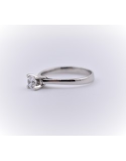 ANELLO SOLITARIO IN ORO BIANCO 18 K CON DIAMANTE NATURALE CERTIFICATO DGC