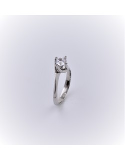 ANELLO SOLITARIO IN ORO BIANCO 18 K CON DIAMANTE NATURALE CERTIFICATO DGC