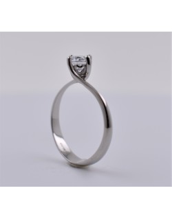 ANELLO SOLITARIO IN ORO BIANCO 18 K CON DIAMANTE NATURALE CERTIFICATO DGC