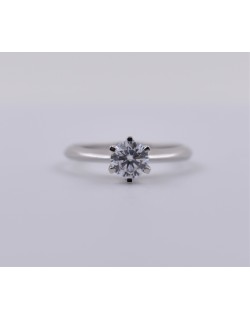 ANELLO SOLITARIO IN ORO BIANCO 18 K CON DIAMANTE NATURALE CERTIFICATO DGC