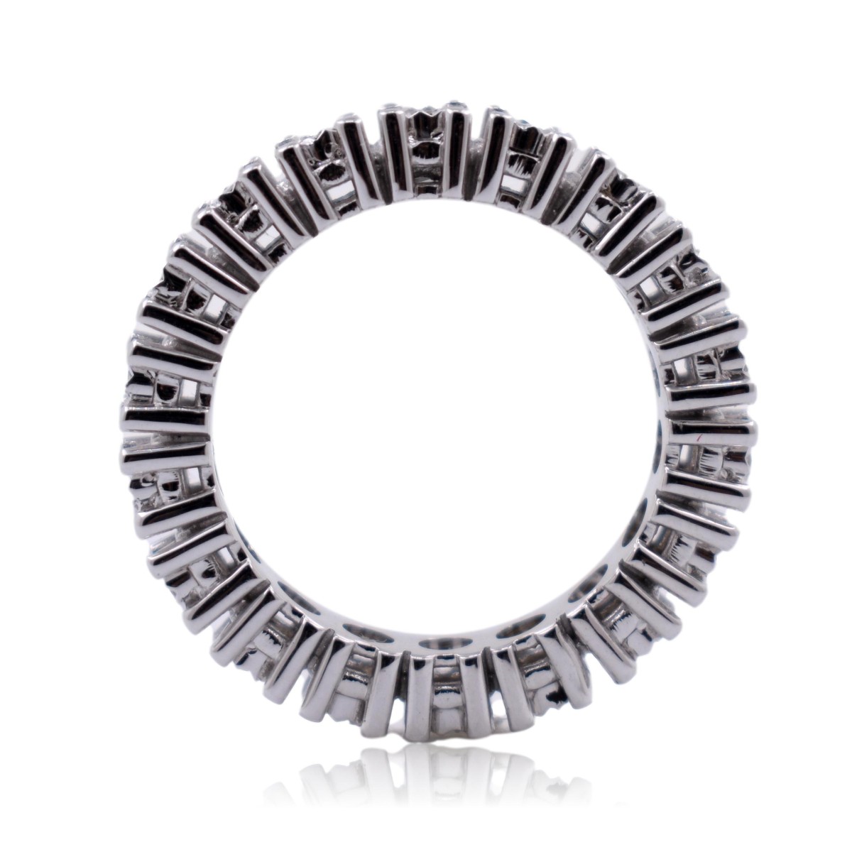 ANELLO ETERNITY ORO BIANCO 18 K CON DIAMANTI NATURALI E VVS