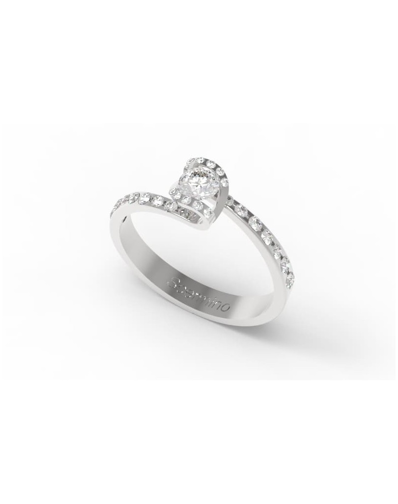 Anello Modello Scermino con Diamanti