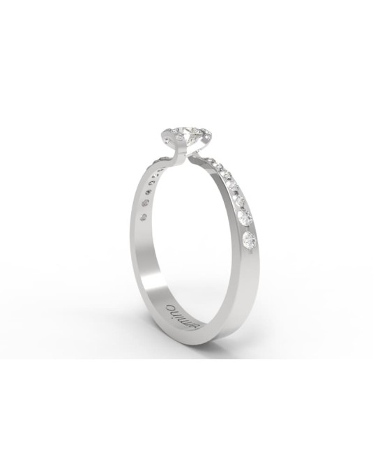 Anello Modello Scermino con Diamanti
