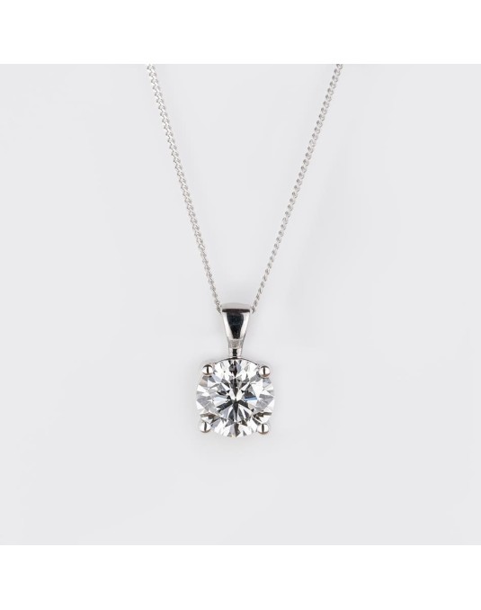 Ciondolo Modello Chanel con diamante