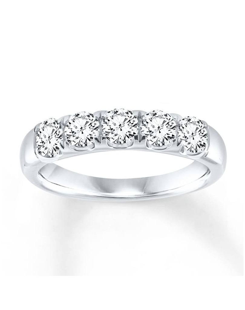 Anello Riviera Modello Chanel con diamanti
