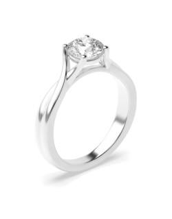 Anello Di Fidanzamento in Platino con Diamante