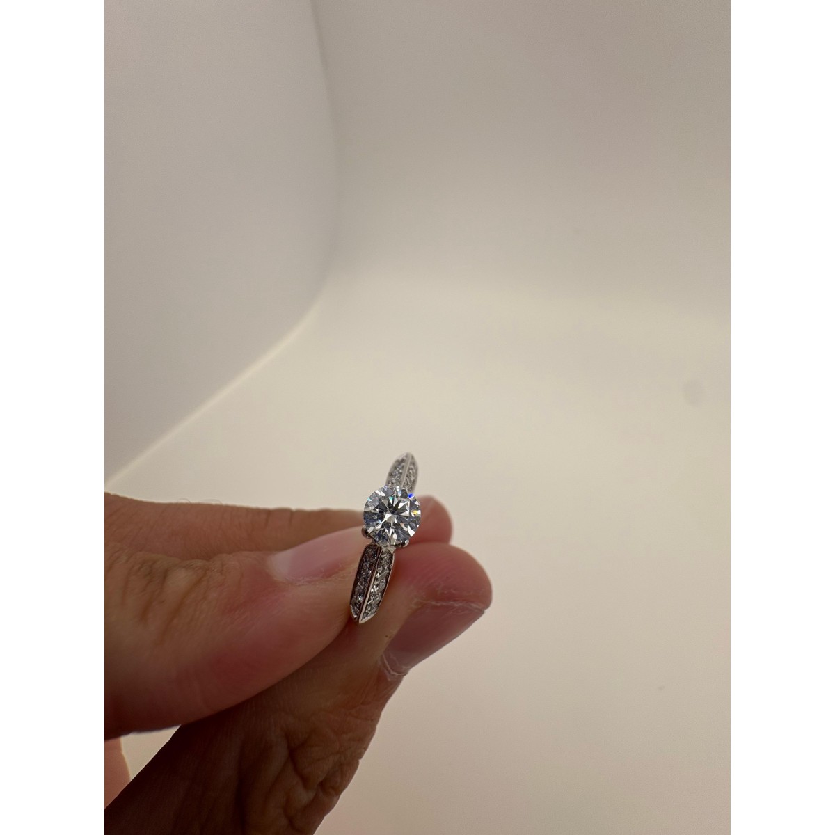 Solitario Armonia Preziosa in Oro Bianco 18k SG42093