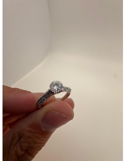 Solitario Armonia Preziosa in Oro Bianco 18k SG42093