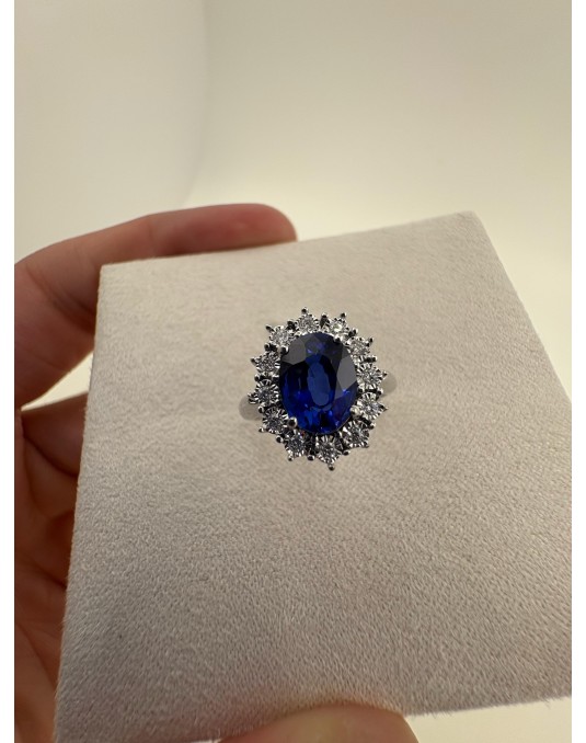 Anello Alba Reale con Zaffiro Blu Naturale e Diamanti SG57562