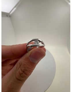 Anello Abbraccio di Luce in Oro Bianco 18k SG85820