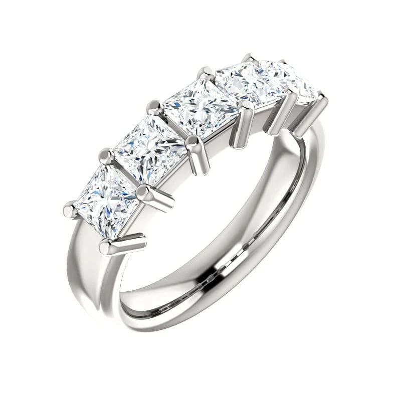 Anello riviera con diamanti