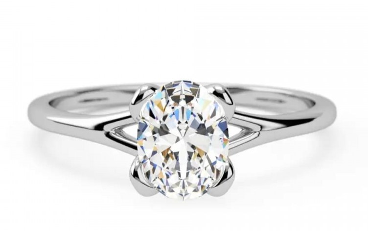 Anello in oro bianco