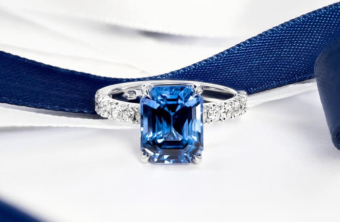 Anello Zaffiro e Diamante