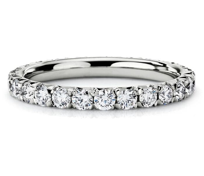 Anello Eternity in Platino