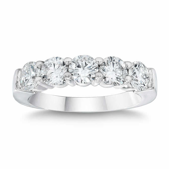 Anello Riviera in Platino